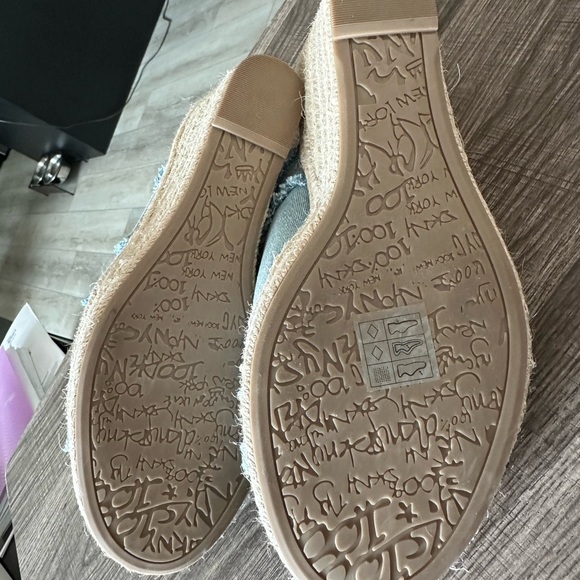 DKNY mules/clogs - Picture 3 of 3